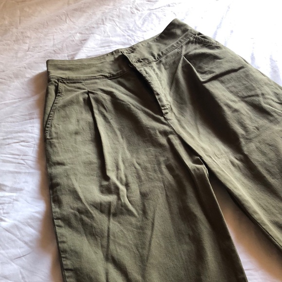 90s kaki/green pants: COMFY AND TRENDY - Picture 1 of 3